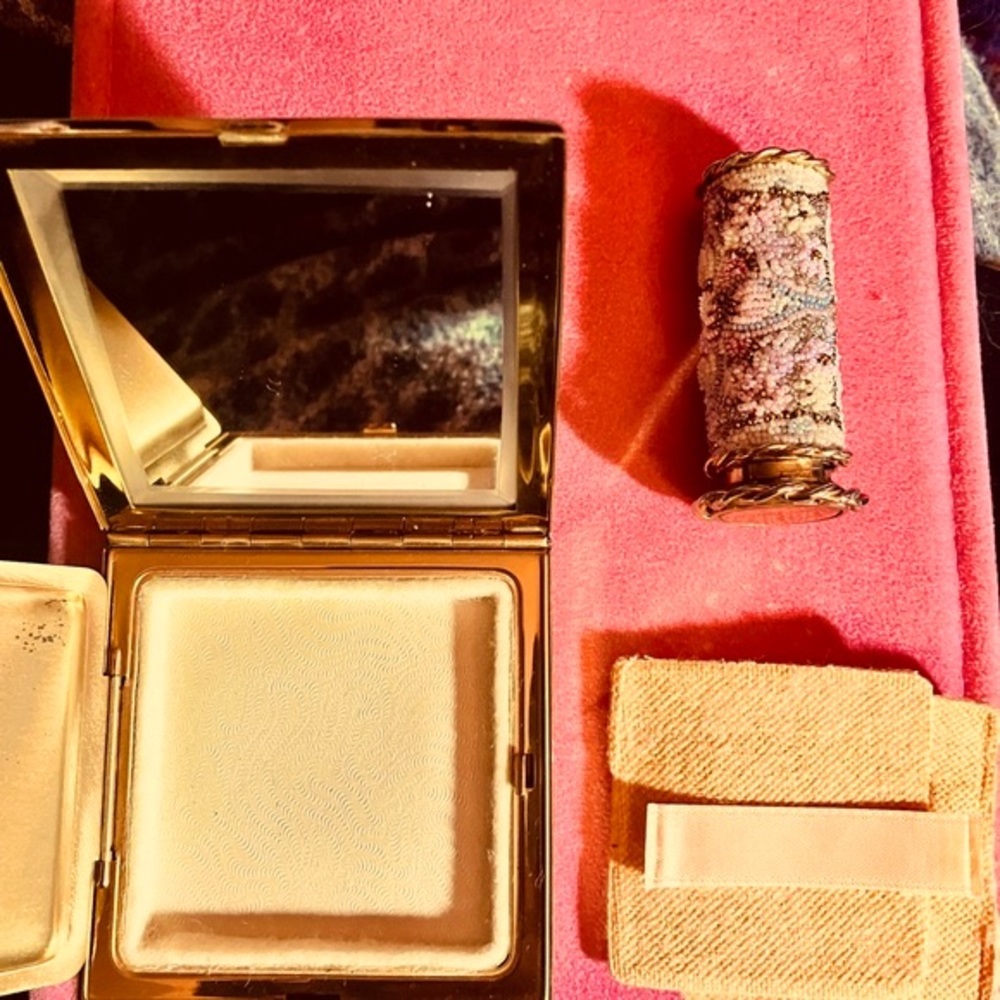 Vintage France Microbead Mosaic Compact & Lipstick Set Circa 1940s - Picture 4 of 4